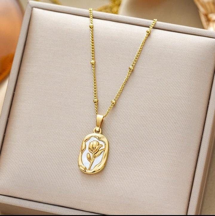 Anti Tarnish White Enamel Rose Pendant Necklace for Women