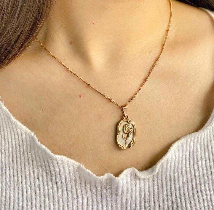 Anti Tarnish White Enamel Rose Pendant Necklace for Women